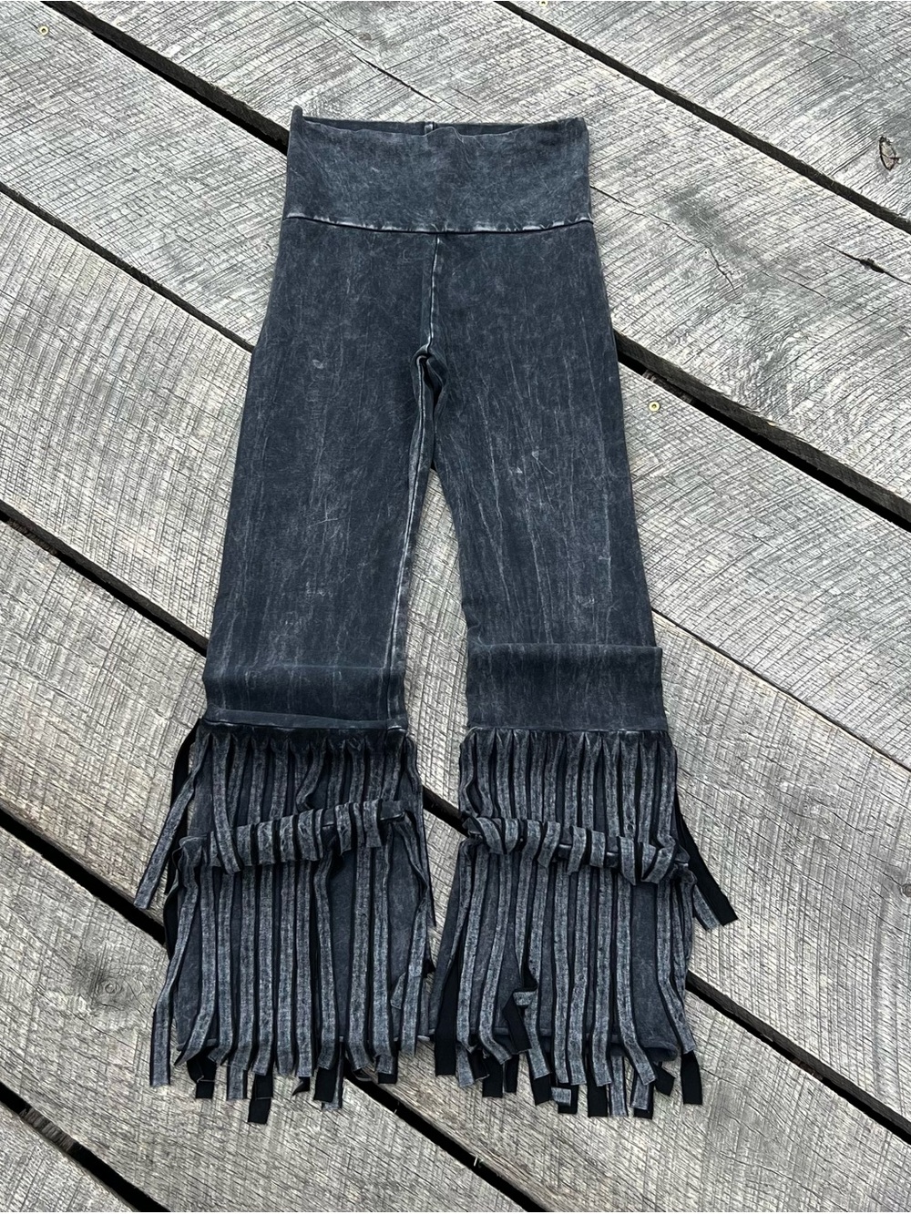 T-Party Fringe Flare Leggings